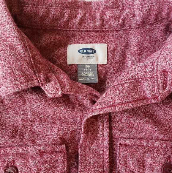 Old navy red button down. Size 6-7p - Picture 2 of 3